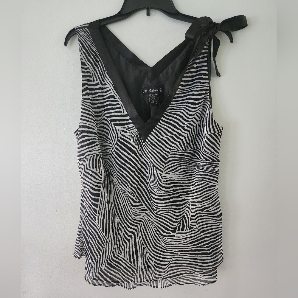 Mlle Gabrielle Zebra Print Bow Shirt